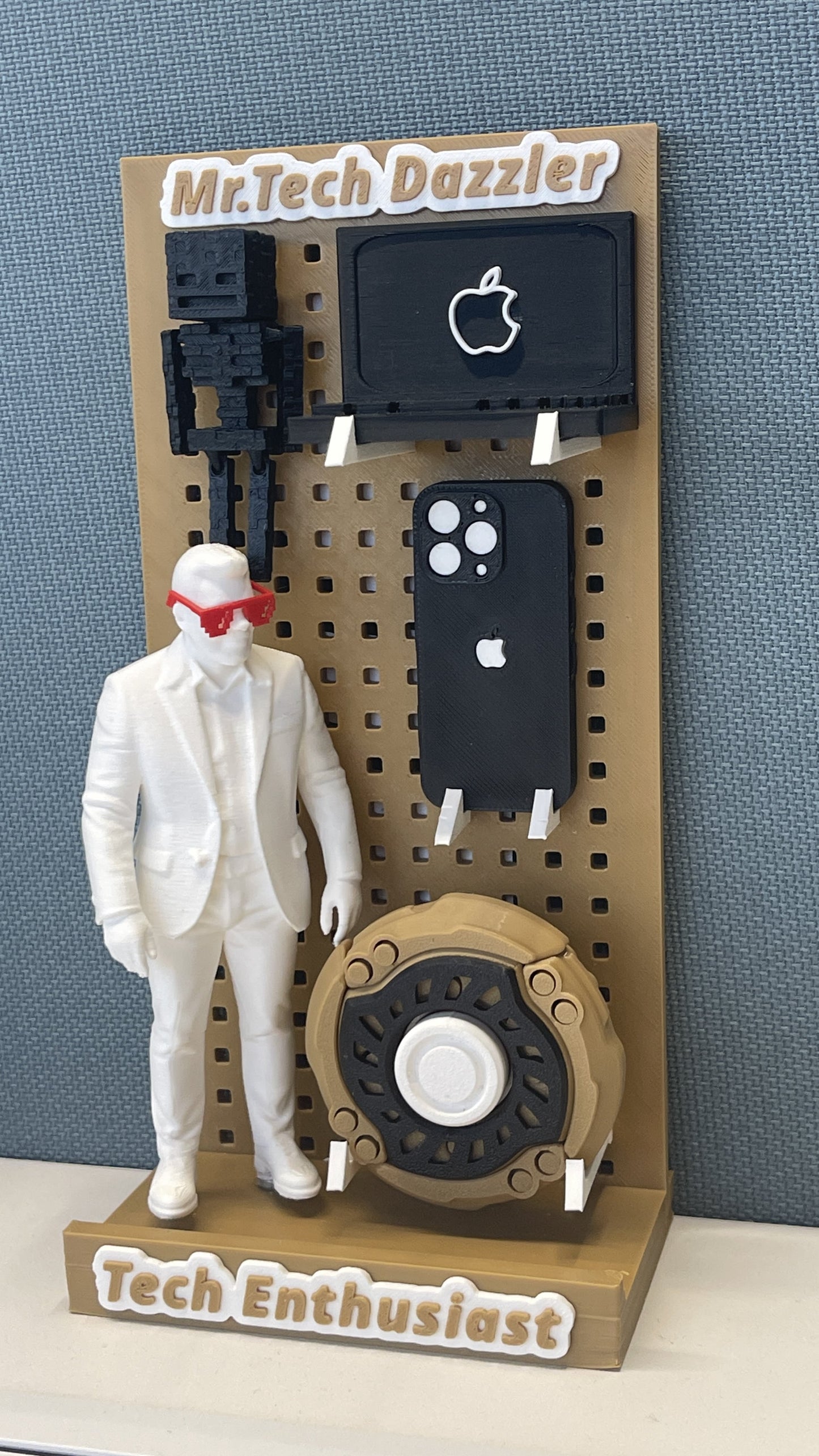 Mr. Tech Dazzler™ – Personalized Desk Totem for True Enthusiasts